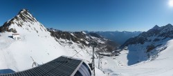 Archived image Webcam Schwarze Schneid Gondola Rettenbach Glacier 07:00