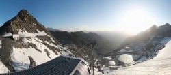 Archiv Foto Webcam Sölden Rettenbachgletscher: Weltcupstrecke an der Schwarze Schneid Bahn 05:00