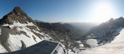 Archiv Foto Webcam Sölden Rettenbachgletscher: Weltcupstrecke an der Schwarze Schneid Bahn 06:00