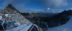Archived image Webcam Schwarze Schneid Gondola Rettenbach Glacier 23:00