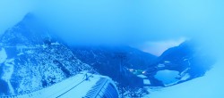 Archived image Webcam Schwarze Schneid Gondola Rettenbach Glacier 03:00