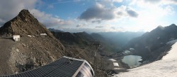 Archiv Foto Webcam Sölden Rettenbachgletscher: Weltcupstrecke an der Schwarze Schneid Bahn 06:00