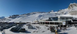 Archiv Foto Webcam Sölden: Tiefenbachgletscher Talstation und Parkplatz 09:00