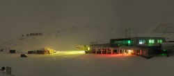 Archiv Foto Webcam Sölden: Tiefenbachgletscher Talstation und Parkplatz 02:00