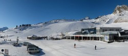 Archiv Foto Webcam Sölden: Tiefenbachgletscher Talstation und Parkplatz 09:00