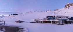 Archiv Foto Webcam Sölden: Tiefenbachgletscher Talstation und Parkplatz 06:00