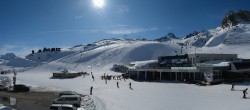 Archiv Foto Webcam Sölden: Tiefenbachgletscher Talstation und Parkplatz 13:00