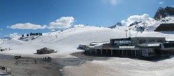 Archiv Foto Webcam Sölden: Tiefenbachgletscher Talstation und Parkplatz 15:00
