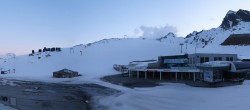 Archiv Foto Webcam Sölden: Tiefenbachgletscher Talstation und Parkplatz 19:00