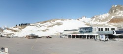 Archiv Foto Webcam Sölden: Tiefenbachgletscher Talstation und Parkplatz 07:00