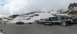 Archiv Foto Webcam Sölden: Tiefenbachgletscher Talstation und Parkplatz 13:00