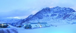 Archiv Foto Webcam Sölden Rettenbachgletscher: Weltcuptribüne und Talstation 06:00