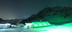 Archiv Foto Webcam Sölden Rettenbachgletscher: Weltcuptribüne und Talstation 23:00