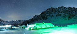 Archiv Foto Webcam Sölden Rettenbachgletscher: Weltcuptribüne und Talstation 03:00