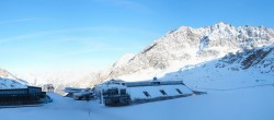 Archiv Foto Webcam Sölden Rettenbachgletscher: Weltcuptribüne und Talstation 15:00