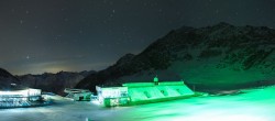 Archiv Foto Webcam Sölden Rettenbachgletscher: Weltcuptribüne und Talstation 23:00