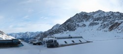 Archiv Foto Webcam Sölden Rettenbachgletscher: Weltcuptribüne und Talstation 07:00