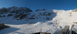 Archiv Foto Webcam Sölden Rettenbachgletscher: Weltcuptribüne und Talstation 01:00