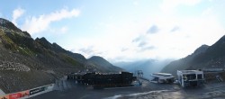 Archiv Foto Webcam Sölden Rettenbachgletscher: Weltcuptribüne und Talstation 05:00
