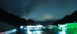 Archiv Foto Webcam Sölden Rettenbachgletscher: Weltcuptribüne und Talstation 23:00