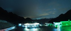 Archiv Foto Webcam Sölden Rettenbachgletscher: Weltcuptribüne und Talstation 01:00