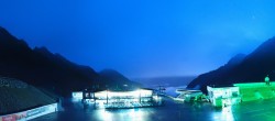 Archiv Foto Webcam Sölden Rettenbachgletscher: Weltcuptribüne und Talstation 03:00