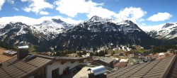 Archived image Webcam Hotel Goldener Berg: village view Oberlech 09:00