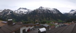 Archived image Webcam Hotel Goldener Berg: village view Oberlech 19:00