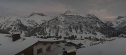 Archiv Foto Webcam Oberlech: Hotel Goldener Berg 17:00