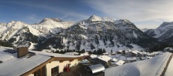 Archived image Webcam Hotel Goldener Berg: village view Oberlech 13:00