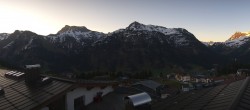 Archived image Webcam Hotel Goldener Berg: village view Oberlech 05:00