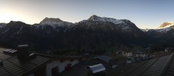 Archived image Webcam Hotel Goldener Berg: village view Oberlech 06:00