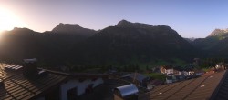Archiv Foto Webcam Oberlech: Hotel Goldener Berg 05:00