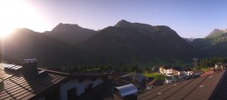 Archiv Foto Webcam Oberlech: Hotel Goldener Berg 06:00