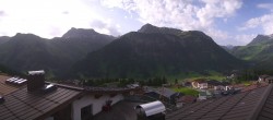 Archiv Foto Webcam Oberlech: Hotel Goldener Berg 07:00