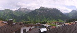 Archiv Foto Webcam Oberlech: Hotel Goldener Berg 13:00