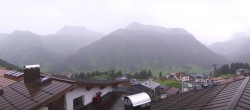 Archiv Foto Webcam Oberlech: Hotel Goldener Berg 06:00