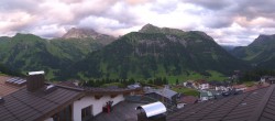 Archiv Foto Webcam Oberlech: Hotel Goldener Berg 19:00