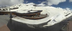 Archived image Webcam View of Top Mountain Crosspoint at Timmelsjoch 15:00