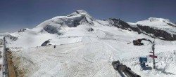 Archiv Foto Webcam Saas Fee: Restaurant Mittelallalin und Gletscherskigebiet 13:00