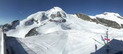 Archived image Webcam Saas-Fee: Mountain Restaurant Mittelallalin 07:00