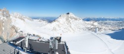 Archived image Webcam Panoramic view over the Dachstein Glacier 09:00