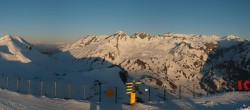 Archiv Foto Webcam La Thuile - Panoramablick 06:00