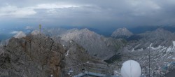 Archiv Foto Webcam Panoramablick Zugspitze 17:00