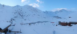 Archiv Foto Webcam Le Lac de Tignes 07:00