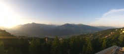 Archiv Foto Webcam Crans Montana: Panoramablick Höhenklinik 05:00