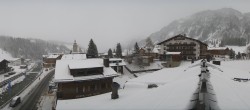 Archiv Foto Webcam Lech am Arlberg: Blick von Sport Strolz 13:00