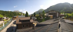 Archiv Foto Webcam Lech am Arlberg: Blick von Sport Strolz 09:00