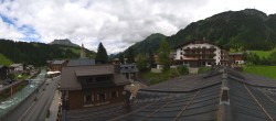 Archiv Foto Webcam Lech am Arlberg: Blick von Sport Strolz 13:00