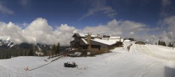 Archiv Foto Webcam Aspen Mountain: Bergrestaurant Sundeck 09:00